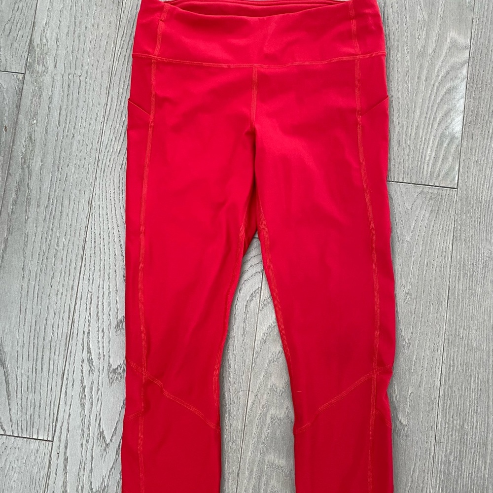 Lululemon leggings size 6